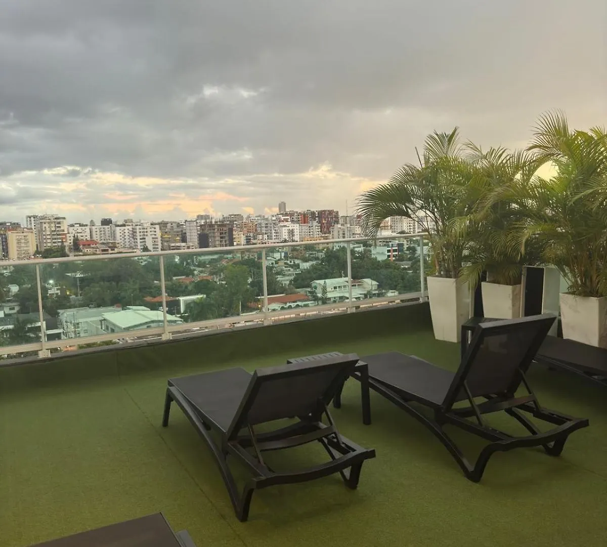 Hermoso Apartamento Acogedor Con Piscina A Dos Minutos De Blue Mall Santo Domingo 0*,