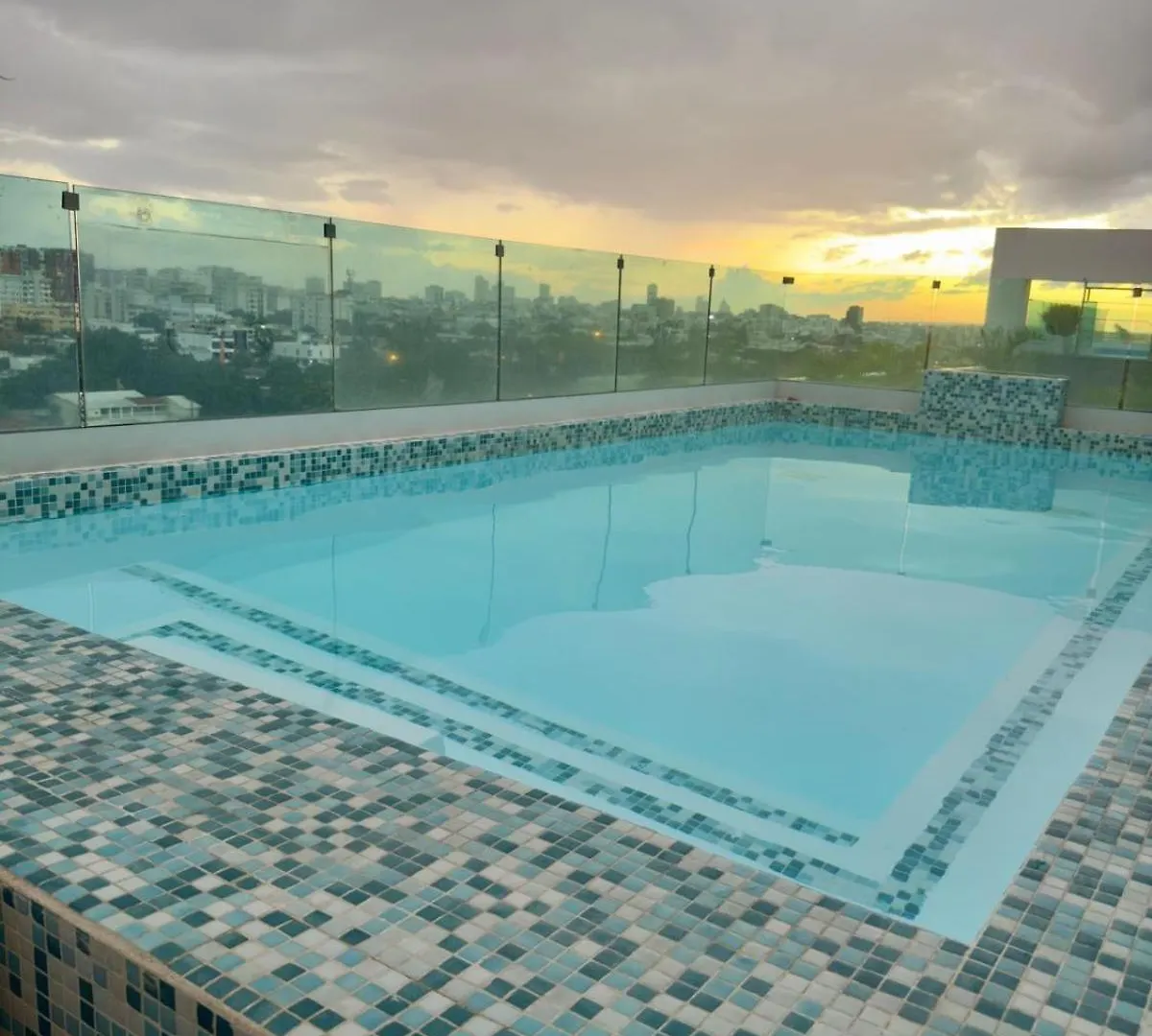 Hermoso Apartamento Acogedor Con Piscina A Dos Minutos De Blue Mall Santo Domingo Dominicaanse Republiek